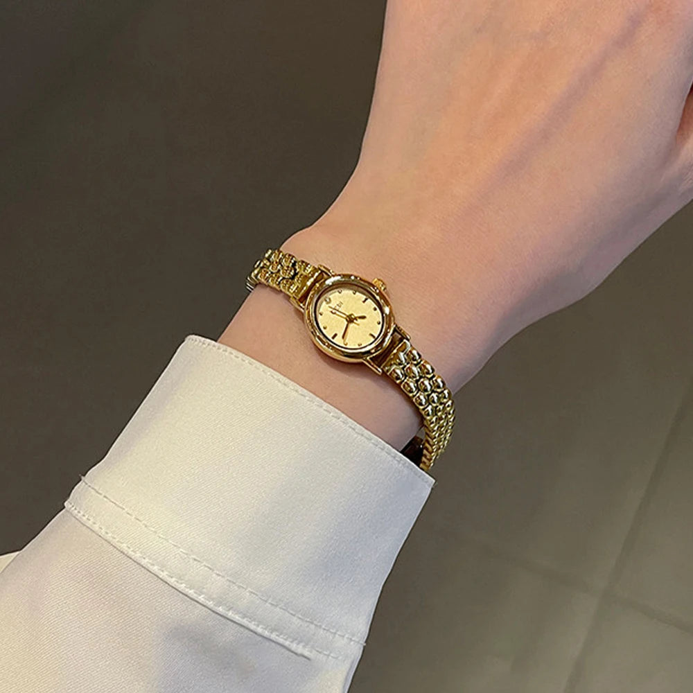 Agathe Watch על היד